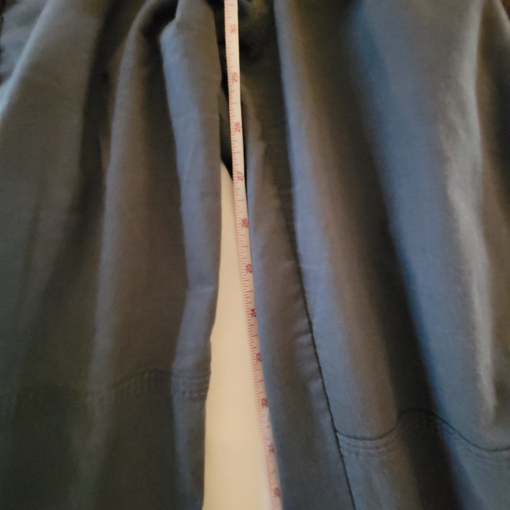 WonderWink Dark Gray X-Large Scrub Set with Green Accents. - Picture 6 of 7
